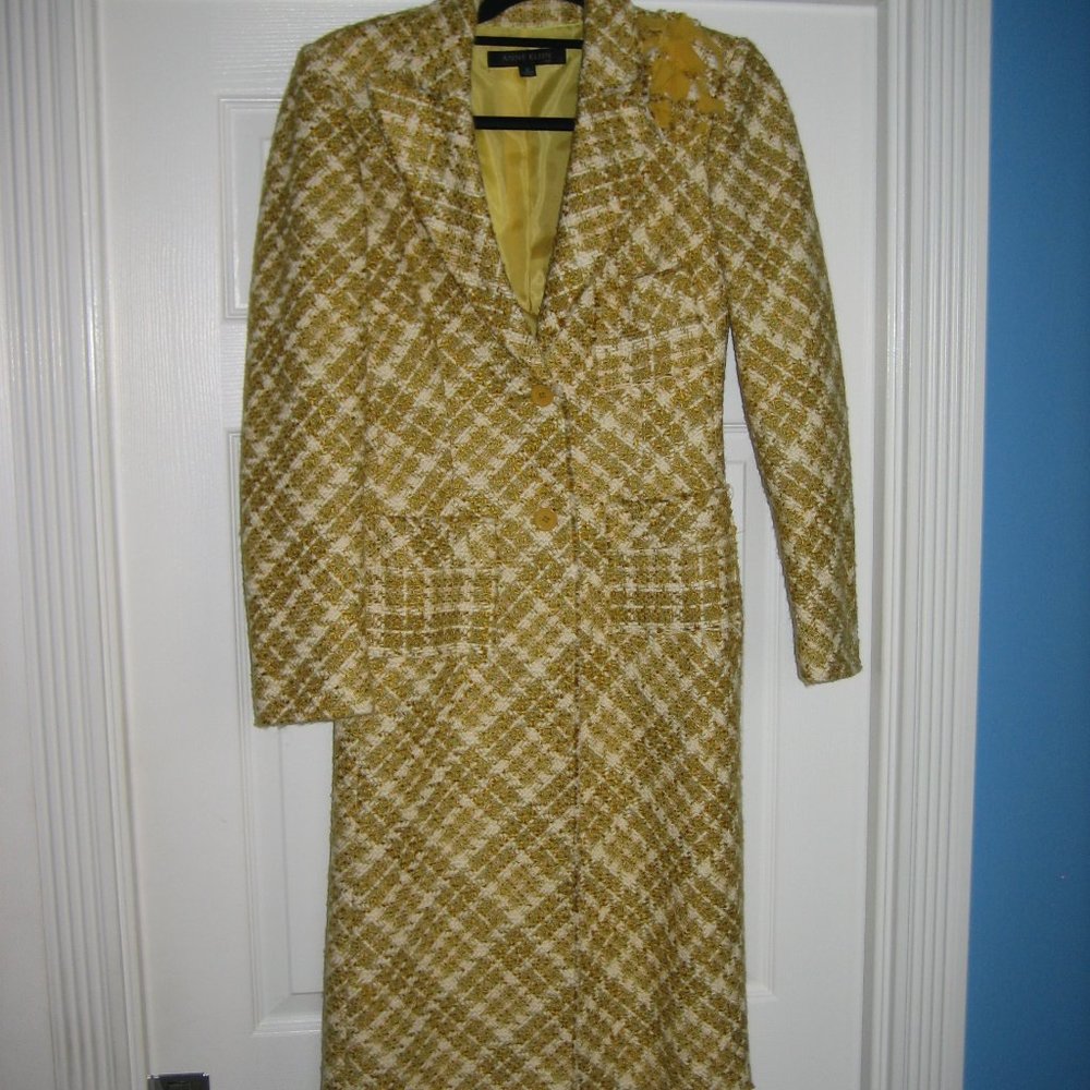 Tweed type coat